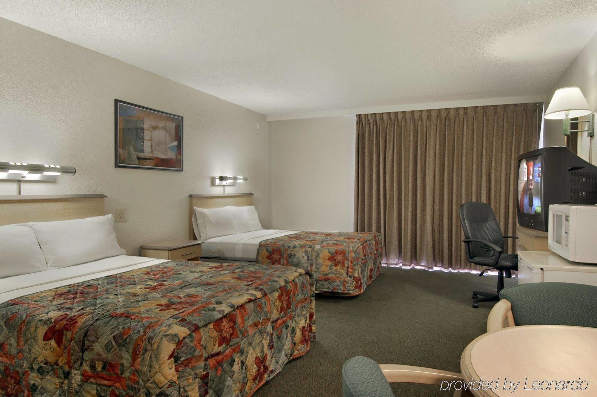 Red Roof Inn & Suites Brunswick I-95 Exterior foto