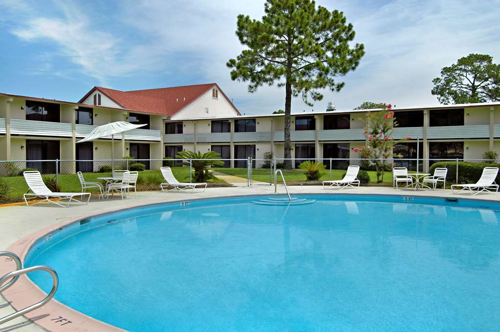 Red Roof Inn & Suites Brunswick I-95 Facilidades foto